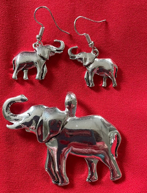 SALE ! -Elephant Earrings & Pendant Set